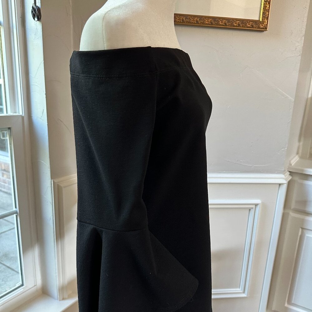 Karen Kane Women's NWT Large Off The Shoulder Black Bell Sleeve Top Date Night - Picture 9 of 9